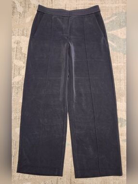 Lululemon Softreme Pintuck Pants. Charcoal Black. Medium. EUC